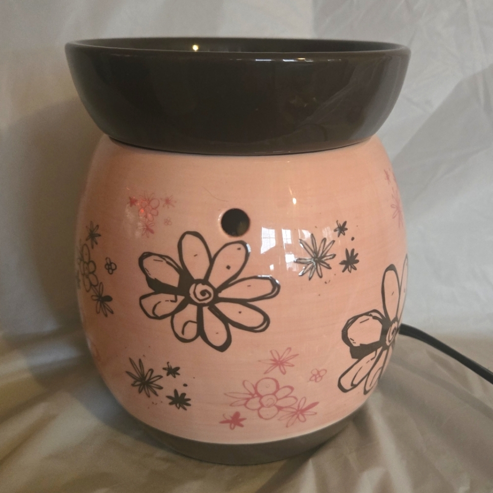 SCENTSY DOODLE BUD Warmer